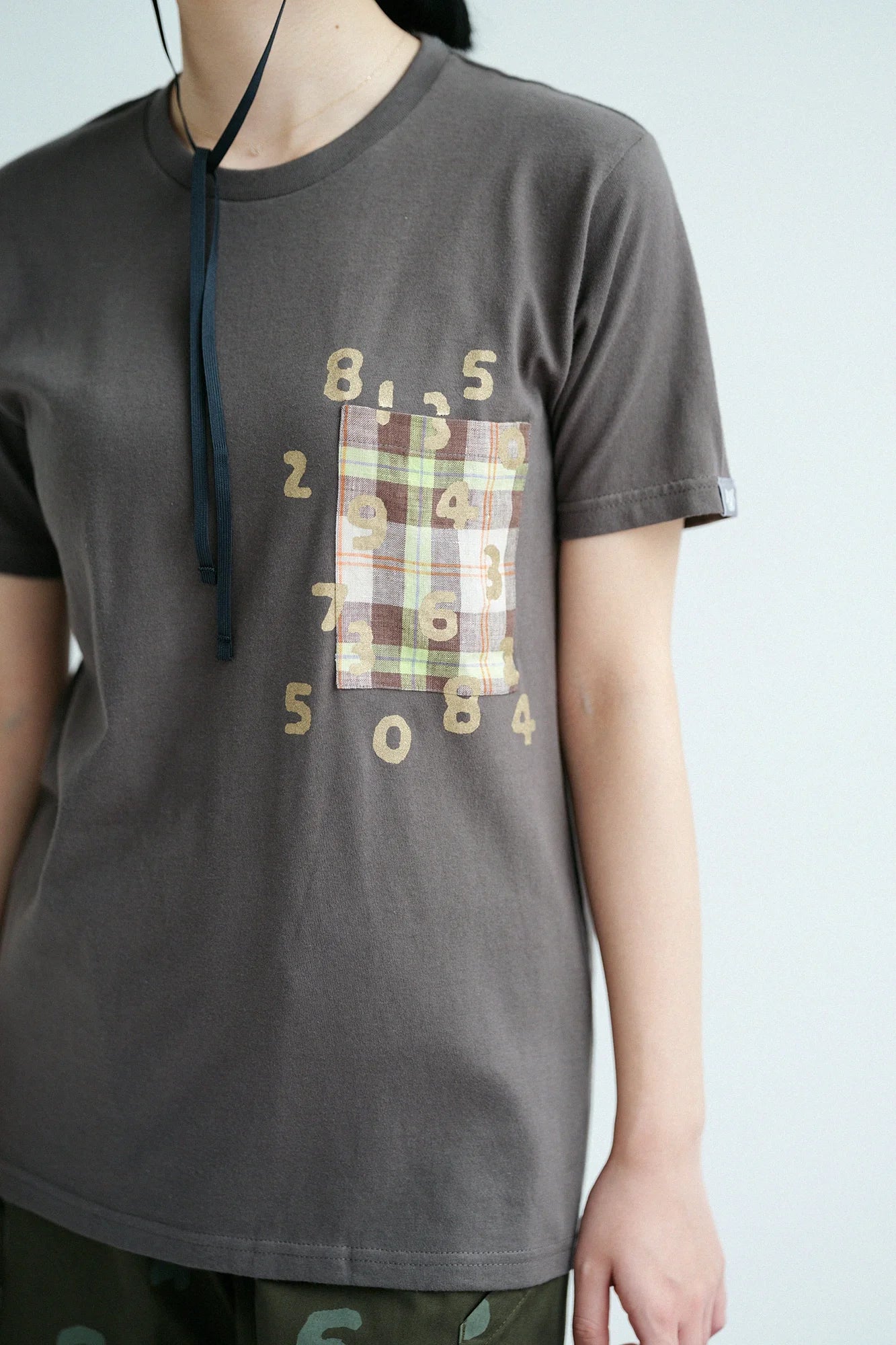 半袖 ポケットTシャツ[5.0]／チャコール昆（こん）